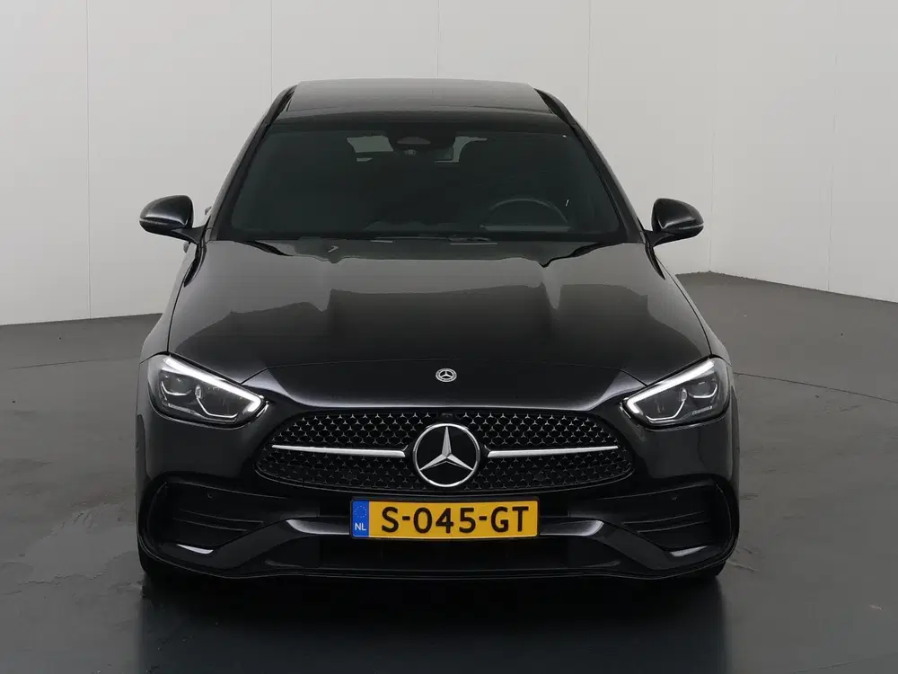 Mercedes-Benz C-Klasse 300 e AMG Line uit 2023, foto 3