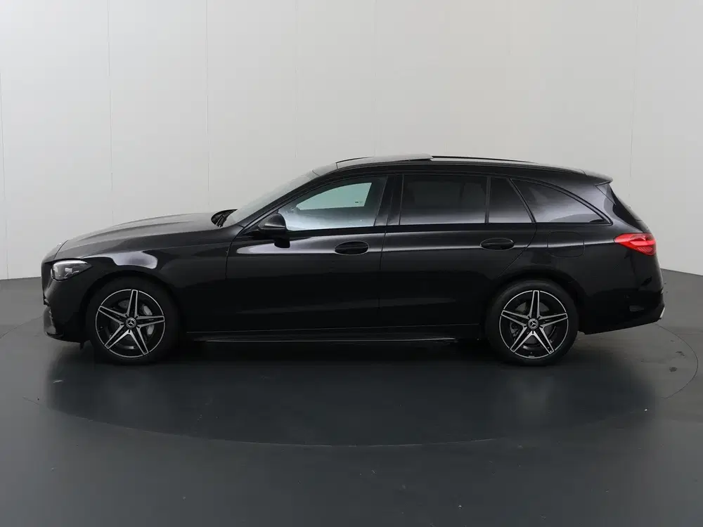 Mercedes-Benz C-Klasse 300 e AMG Line uit 2023, foto 5