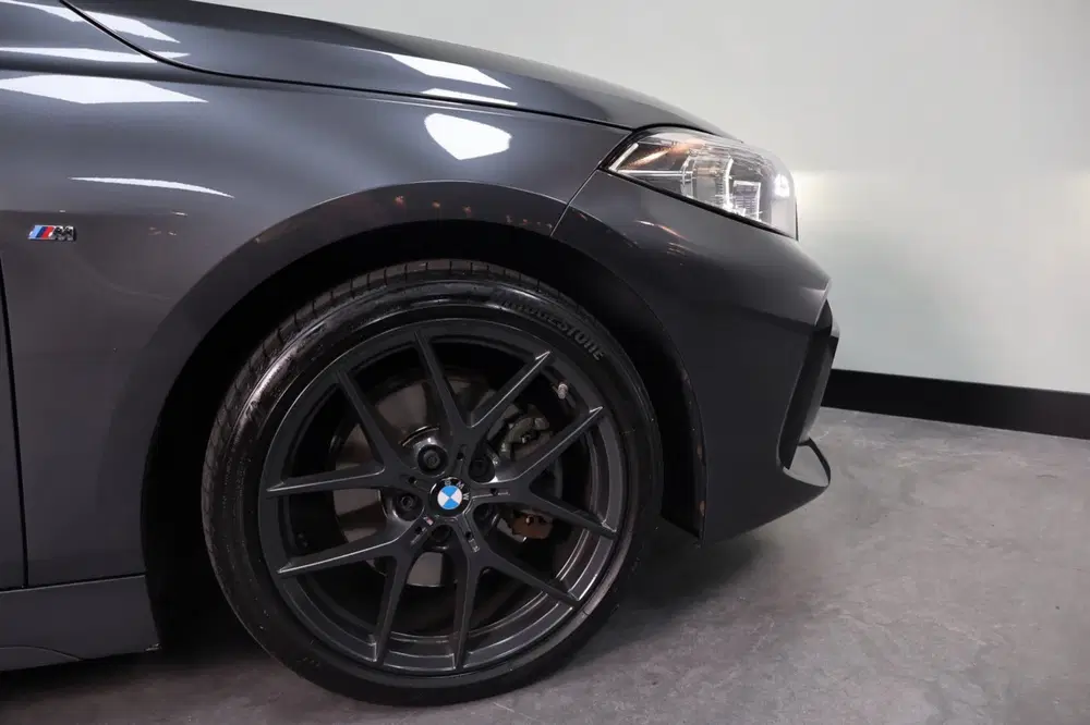 BMW 1-serie 118i High Executive uit 2020, foto 11