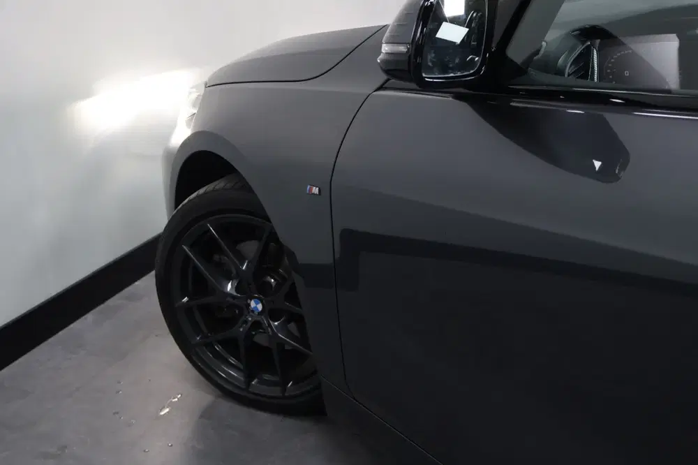 BMW 1-serie 118i High Executive uit 2020, foto 7