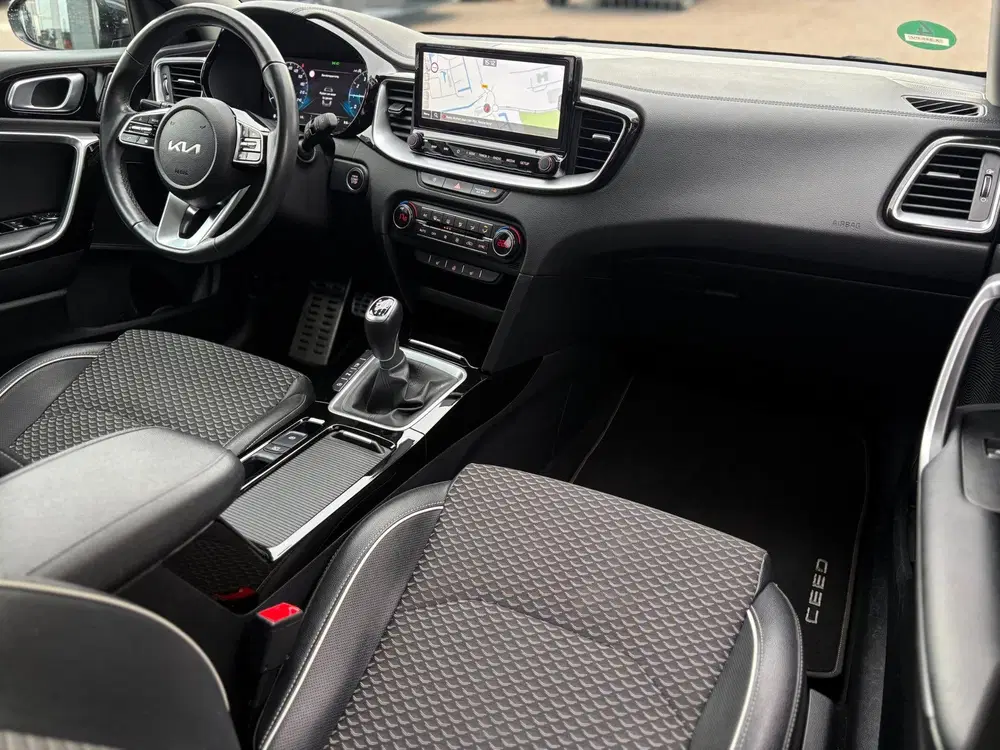 Kia Ceed 1.0 T-GDi ExecutiveLine uit 2024, foto 13