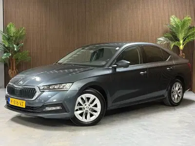 Skoda Octavia . 1.0 e-TSI BnsEdition. uit 2021