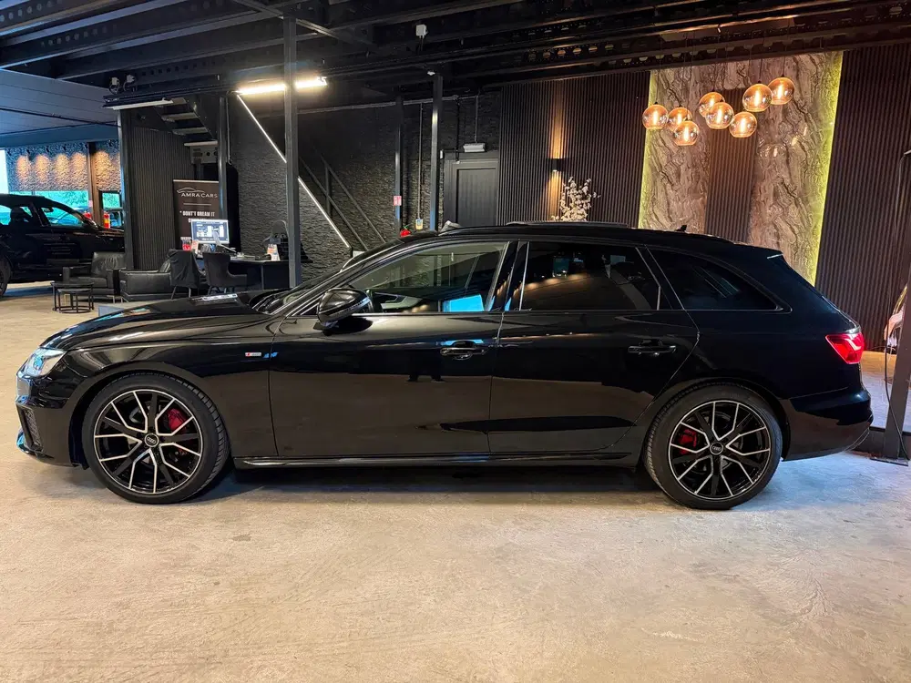 Audi A4 40 TFSI quattro 3X S-Line uit 2021, foto 10