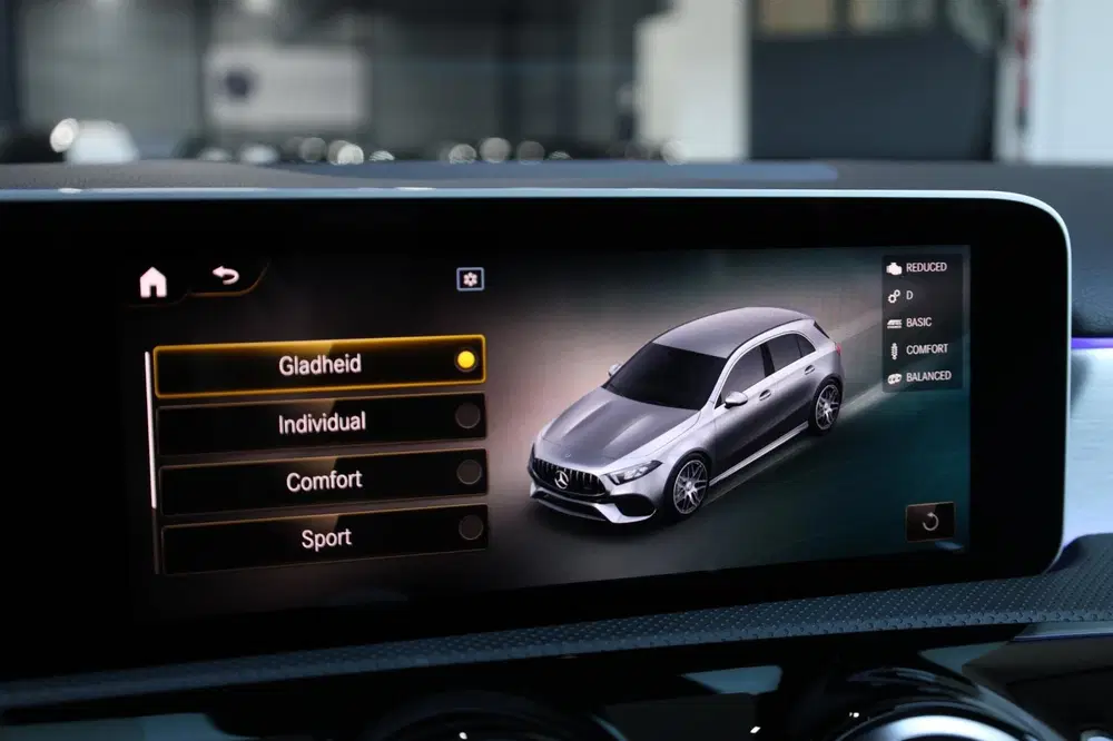 Mercedes-Benz A-Klasse AMG 45 4MATIC+ MULTIBEAM uit 2020, foto 14