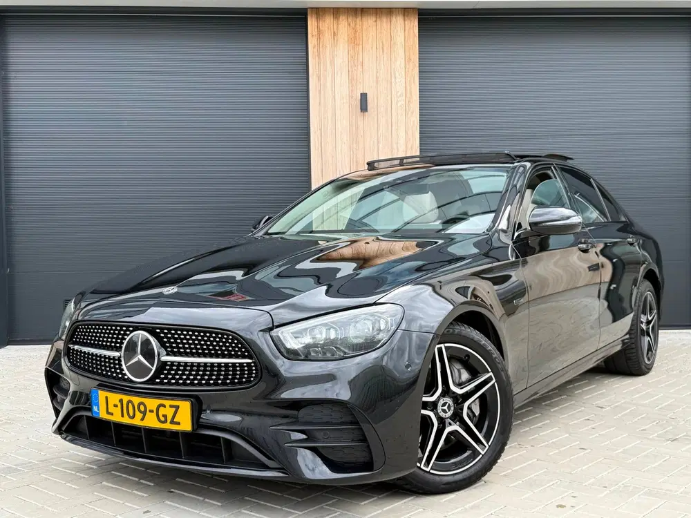 Mercedes-Benz E-Klasse 300 de AMG Line (bj 2020) PANO uit 2020, foto 4