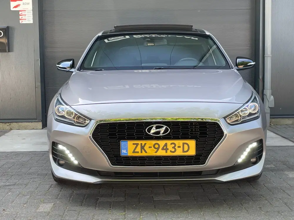 Hyundai i30 1.4 T-GDI Comfort CARPLAY PANO LED CAMERA uit 2019, foto 5