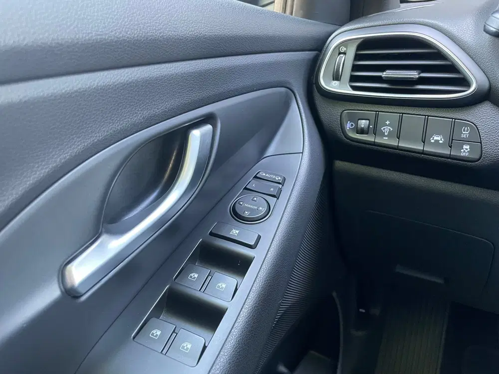 Hyundai i30 1.4 T-GDI Comfort CARPLAY PANO LED CAMERA uit 2019, foto 9