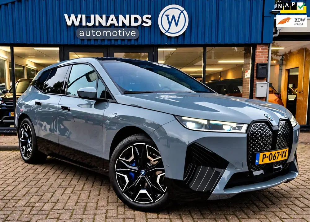 BMW iX XDrive50 High Executive 112 kWh Dealer Oh uit 2022