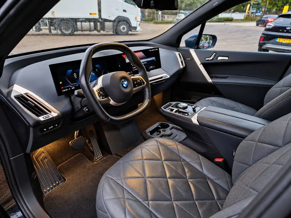BMW iX XDrive50 High Executive 112 kWh Dealer Oh uit 2022, foto 11