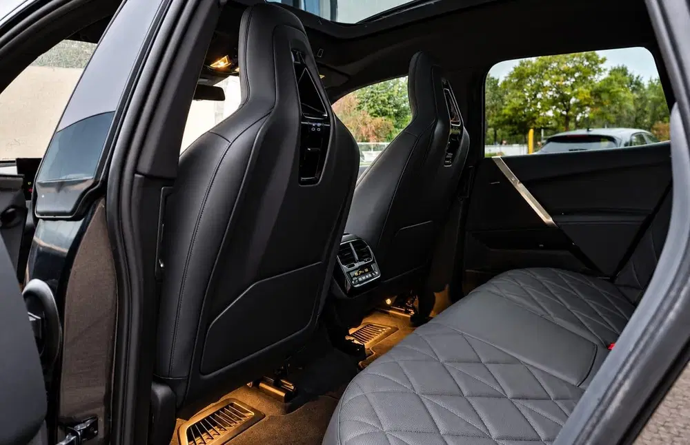 BMW iX XDrive50 High Executive 112 kWh Dealer Oh uit 2022, foto 13