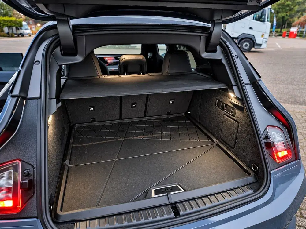 BMW iX XDrive50 High Executive 112 kWh Dealer Oh uit 2022, foto 15
