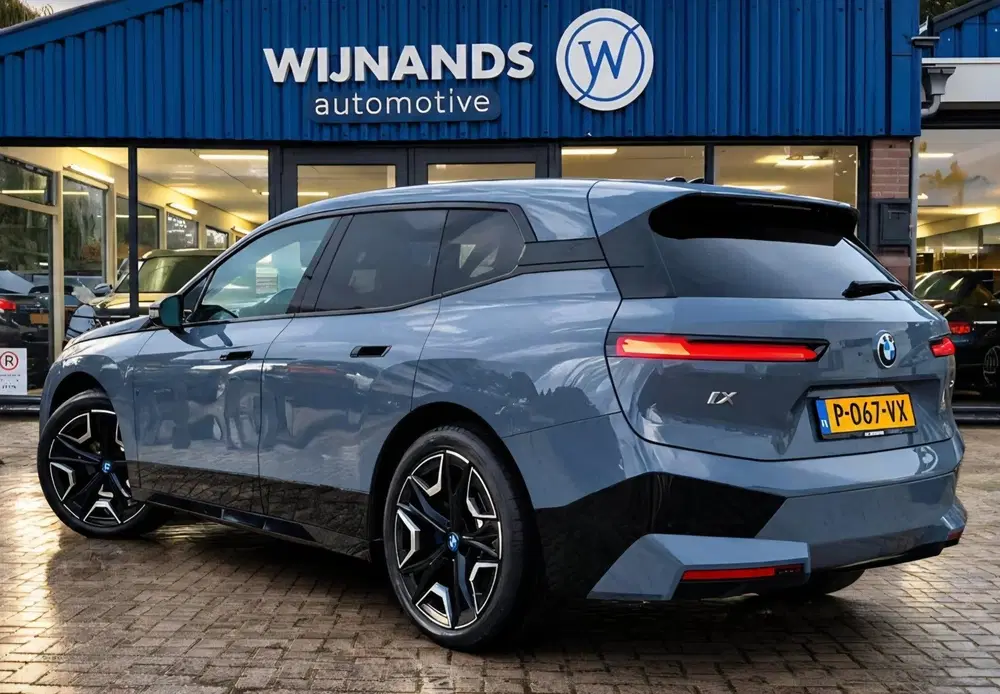 BMW iX XDrive50 High Executive 112 kWh Dealer Oh uit 2022, foto 3