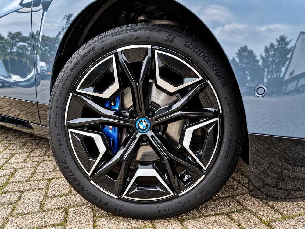 BMW iX XDrive50 High Executive 112 kWh Dealer Oh uit 2022, foto 8