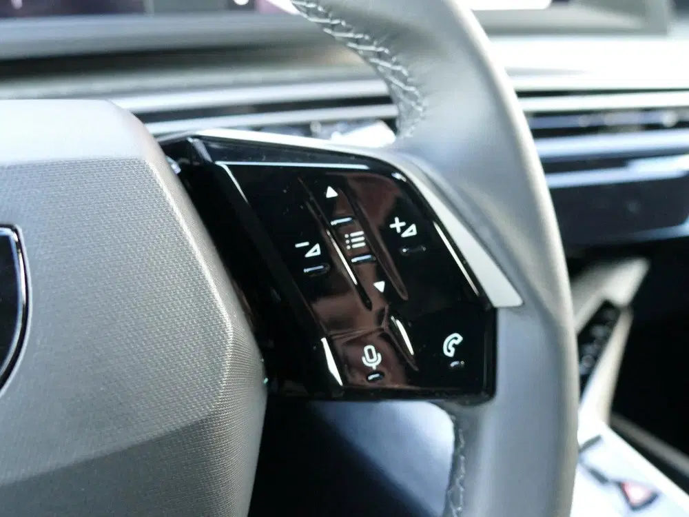 Peugeot 5008 1.6 Plug-in Hybrid 195 Allure 7p uit 2026, foto 12