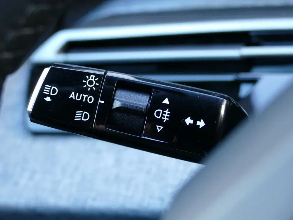 Peugeot 5008 1.6 Plug-in Hybrid 195 Allure 7p uit 2026, foto 14