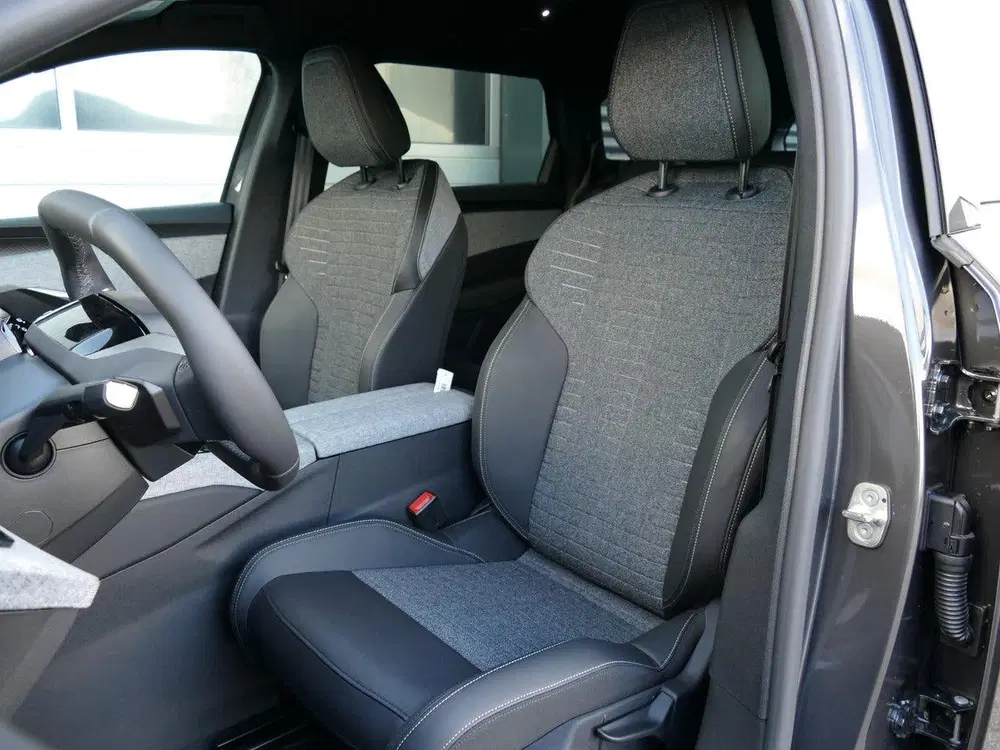 Peugeot 5008 1.6 Plug-in Hybrid 195 Allure 7p uit 2026, foto 8