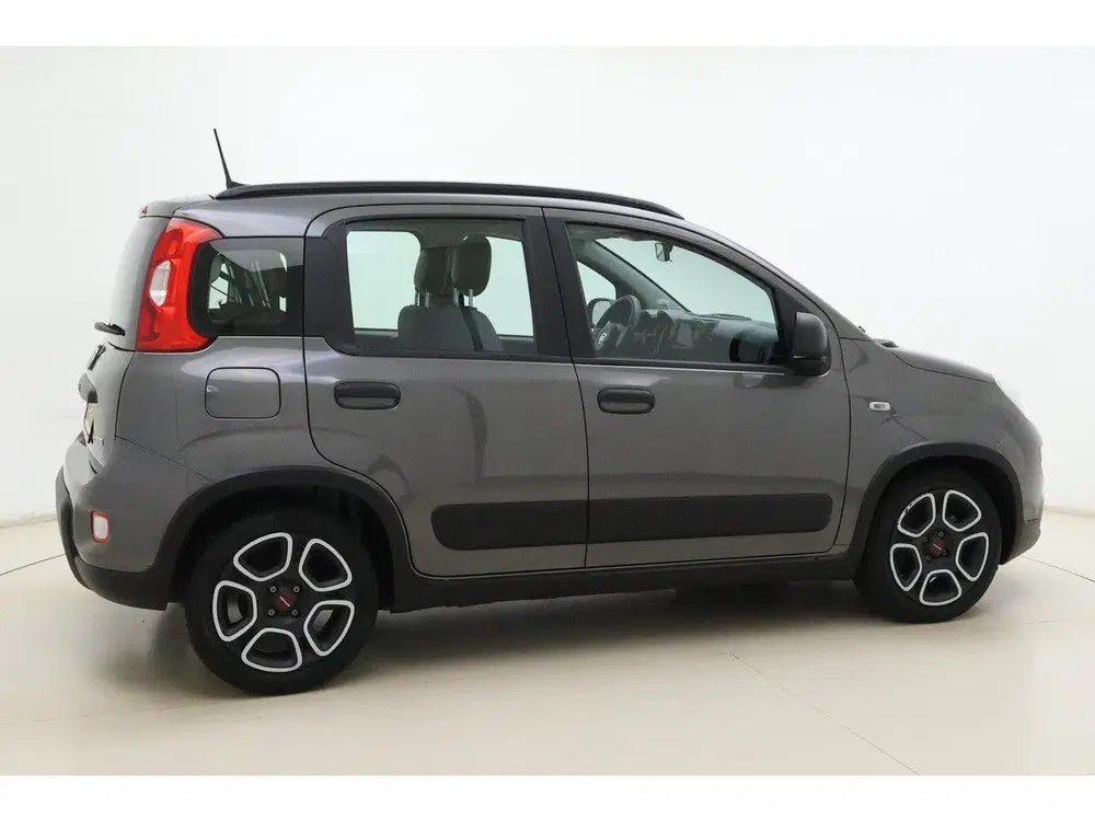 Fiat Panda 1.0 Hybrid City Life uit 2022, foto 9