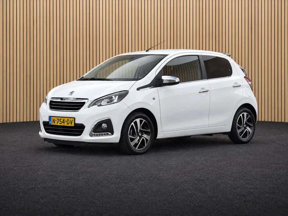 Peugeot 108 1.0 e-VTi Allure uit 2021, foto 5