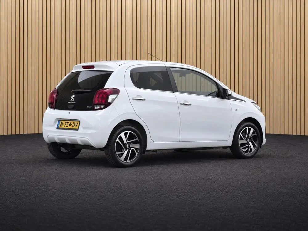 Peugeot 108 1.0 e-VTi Allure uit 2021, foto 6