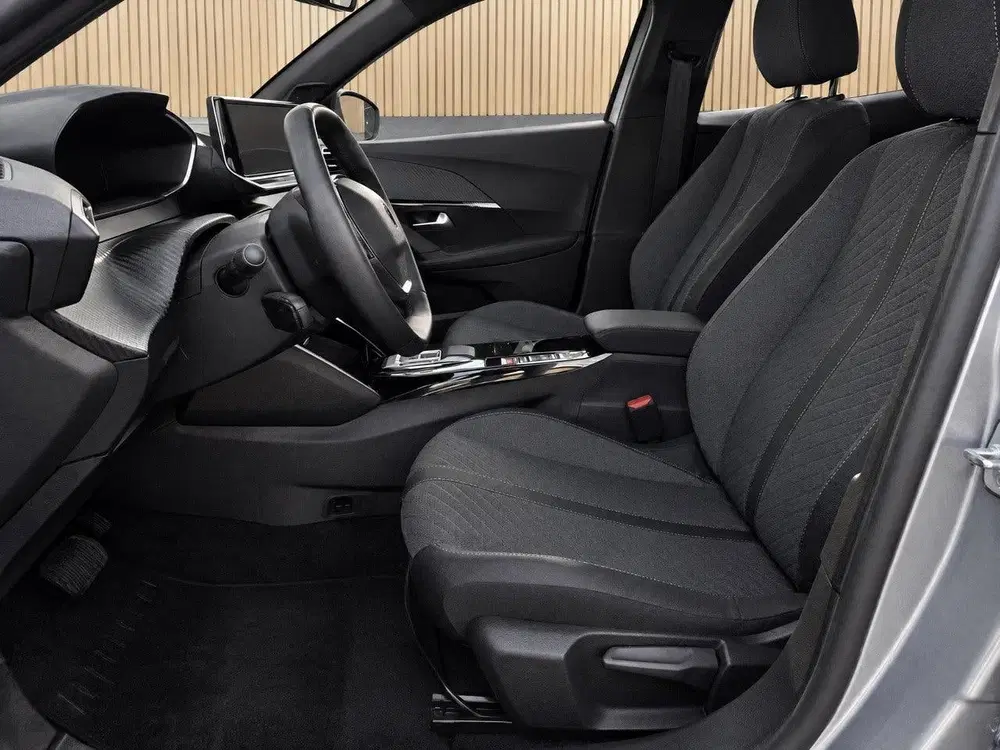 Peugeot 2008 EV Allure Pack 50 kWh uit 2025, foto 13