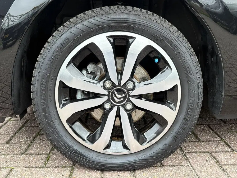 Citroën C1 1.0 VTi Shine uit 2021, foto 10