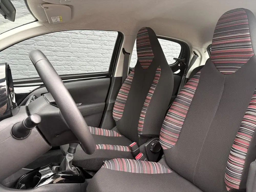 Citroën C1 1.0 VTi Shine uit 2021, foto 11