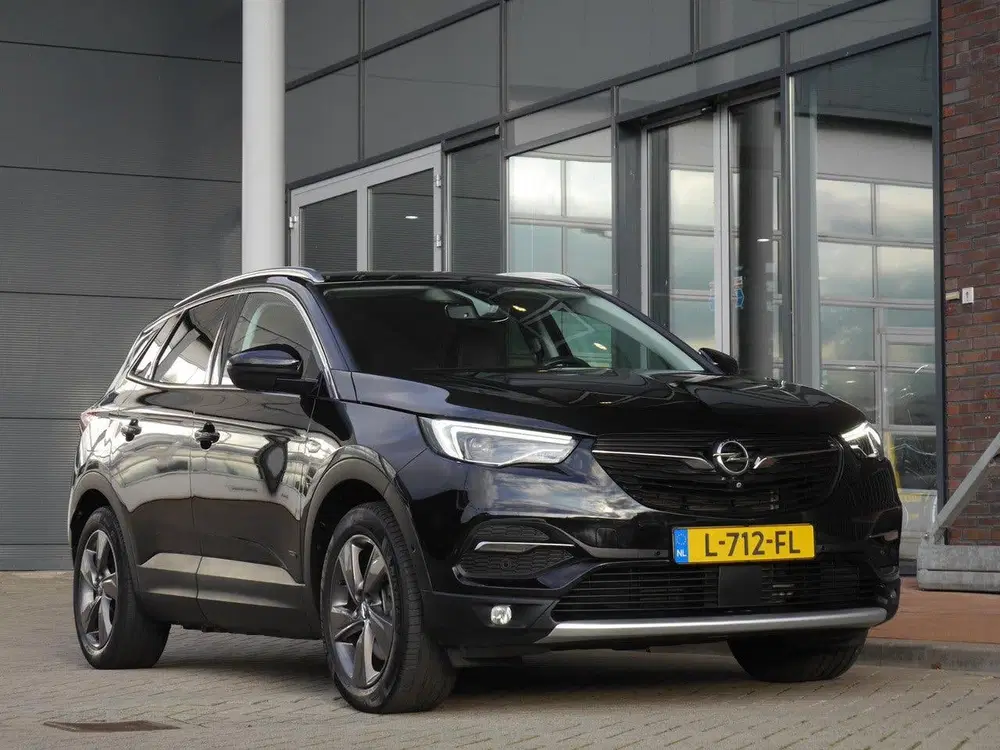 Opel Grandland 1.6 Turbo Hybrid Business Elegance uit 2021