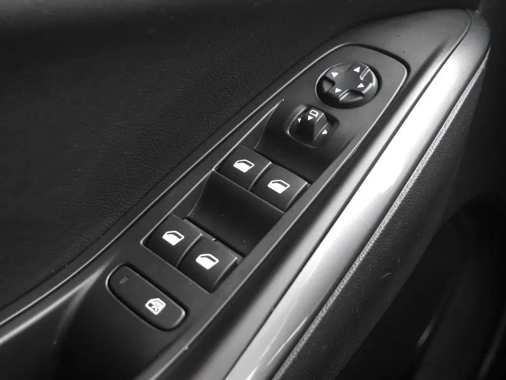 Opel Grandland 1.6 Turbo Hybrid Business Elegance uit 2021, foto 14