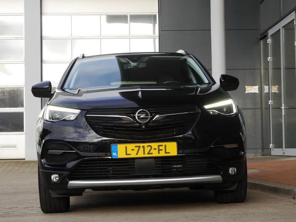 Opel Grandland 1.6 Turbo Hybrid Business Elegance uit 2021, foto 3