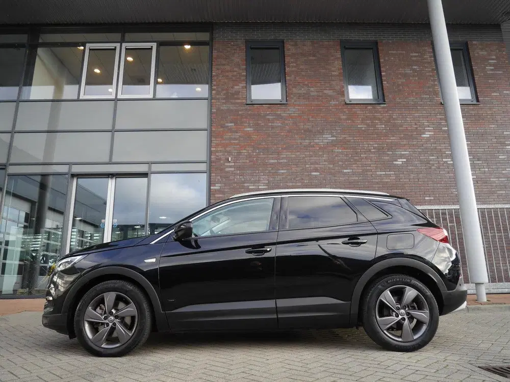 Opel Grandland 1.6 Turbo Hybrid Business Elegance uit 2021, foto 6