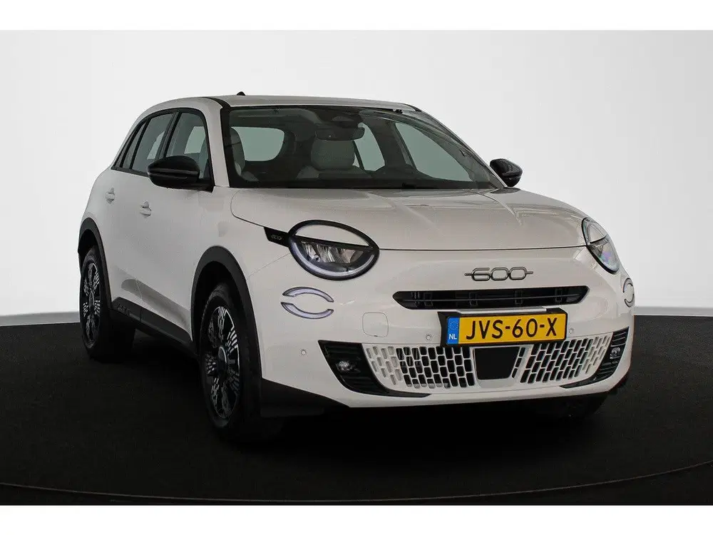 Fiat 600 1.2 Hybrid Icon Stoelverwarming Camera Key uit 2026, foto 2