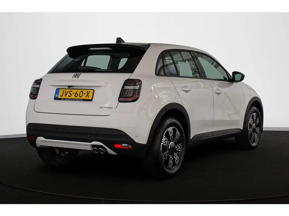 Fiat 600 1.2 Hybrid Icon Stoelverwarming Camera Key uit 2026, foto 3