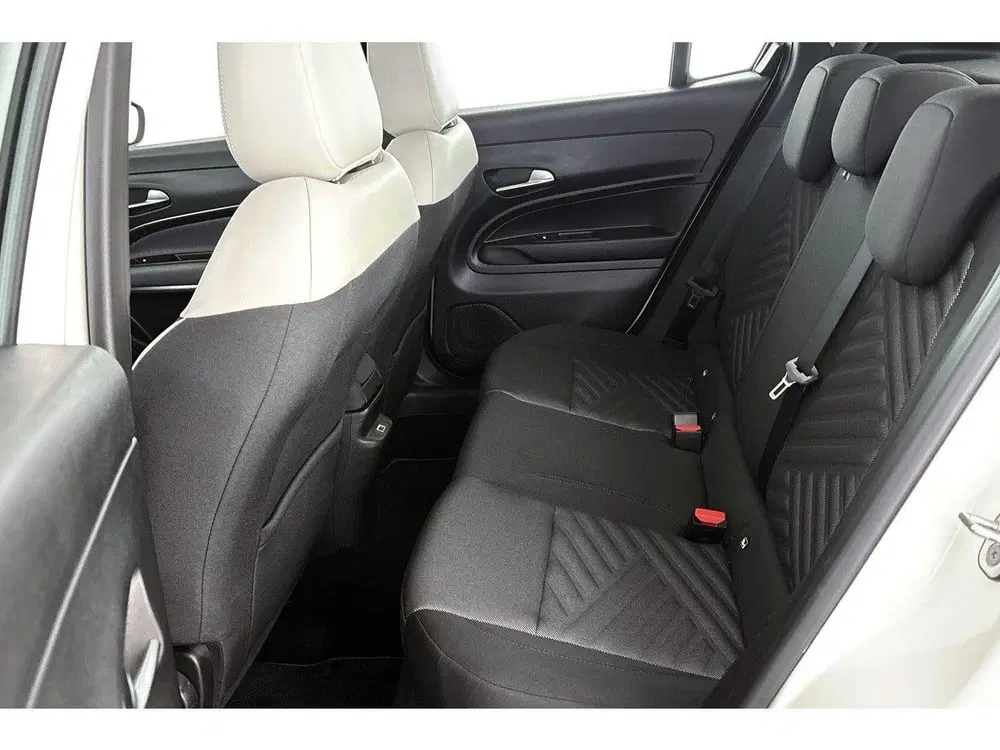 Fiat 600 1.2 Hybrid Icon Stoelverwarming Camera Key uit 2026, foto 8