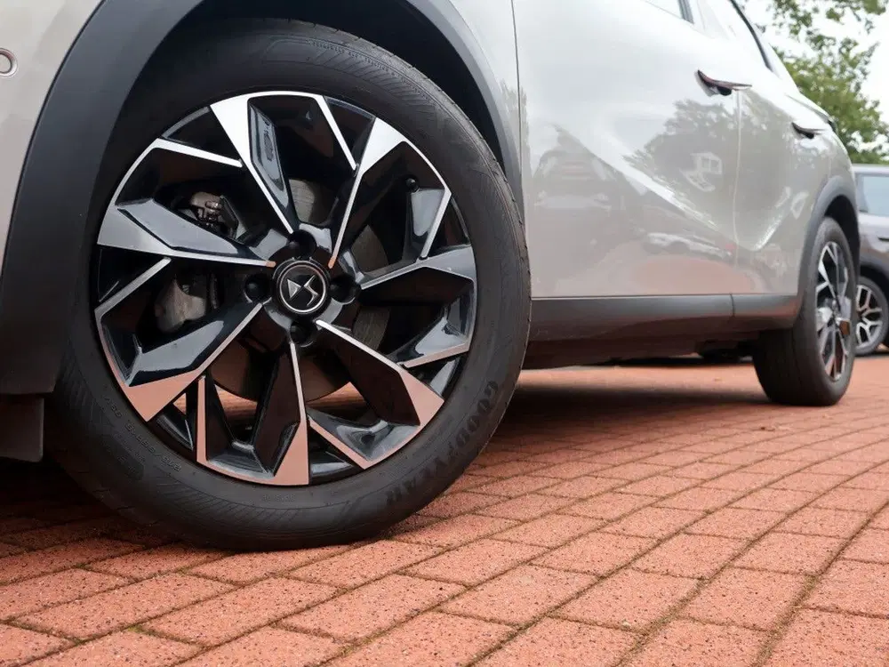DS Automobiles DS 3 DS DS 3 E-TENSE 156pk Automaat Opéra uit 2024, foto 14