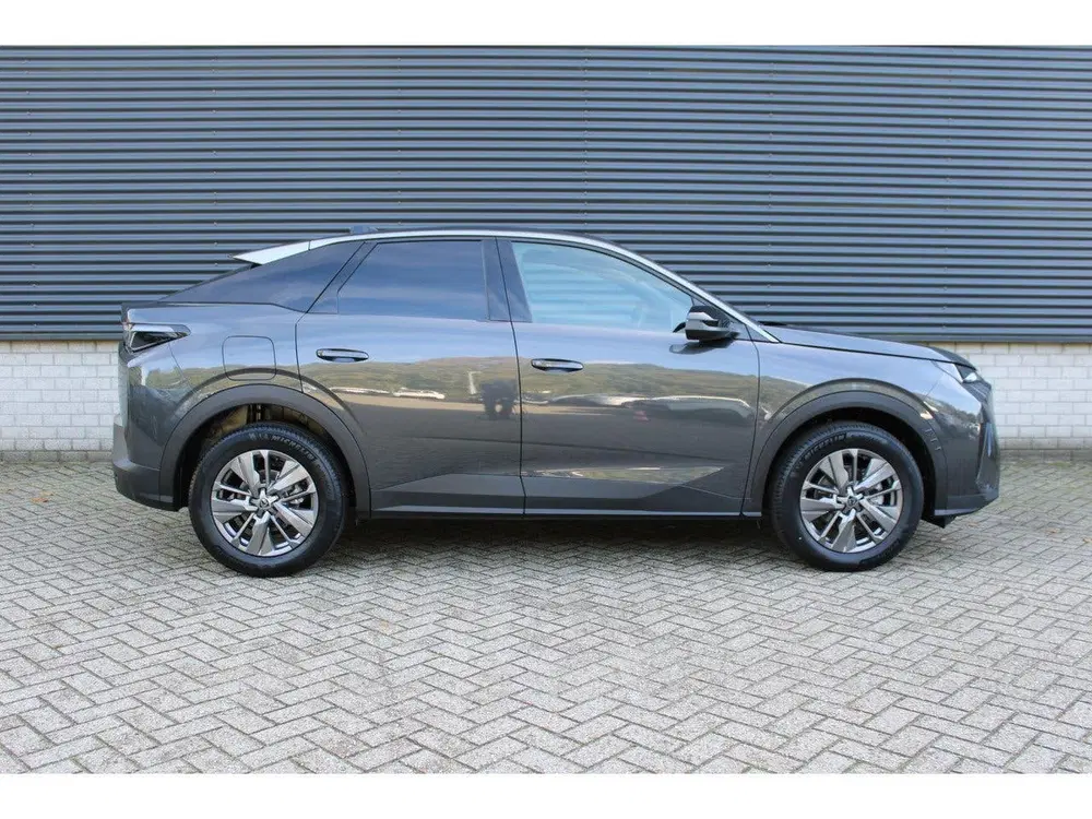 Peugeot 3008 1.2 Hybrid 145 Allure uit 2026, foto 5