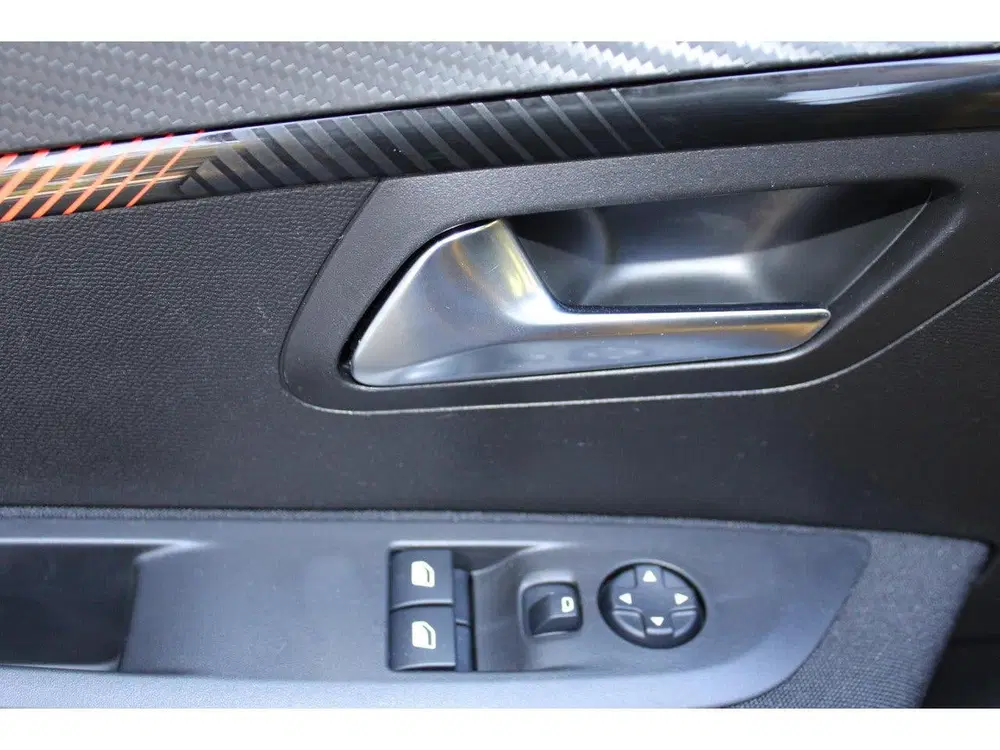 Peugeot 208 1.2 PureTech Active (bj 2021) uit 2021, foto 11