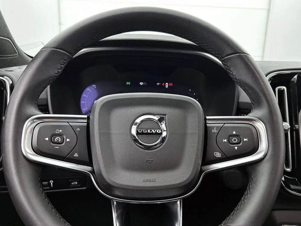 Volvo XC40 230pk Recharge Pro Automaat uit 2022, foto 13