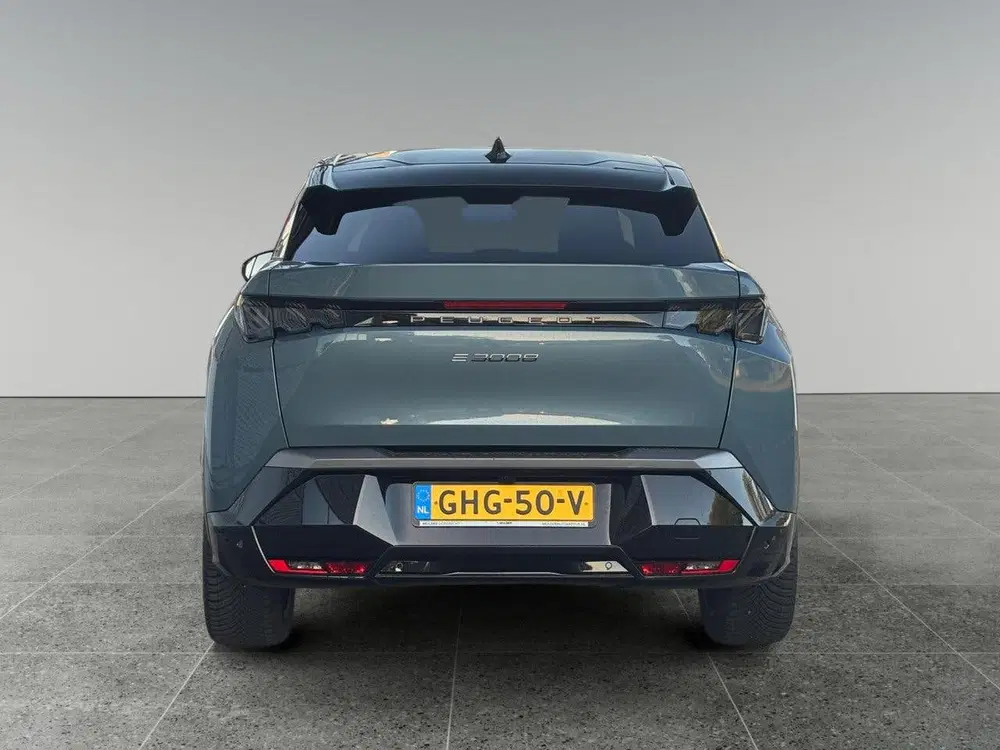 Peugeot 3008 GT Avantage 73kWh 210pk uit 2024, foto 4