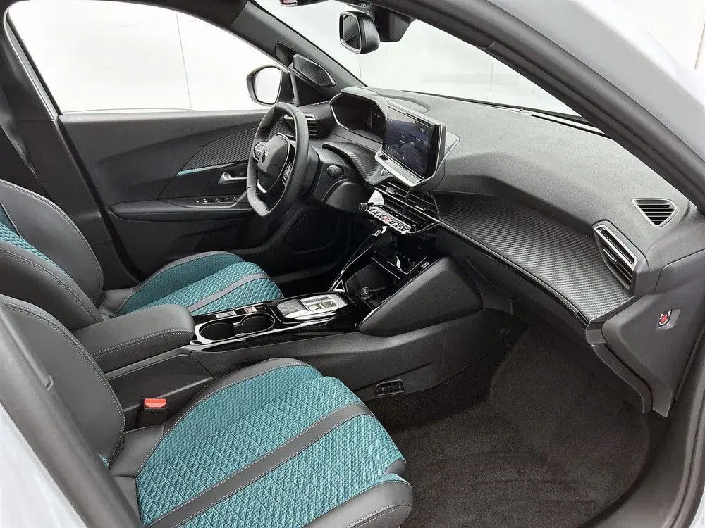 Peugeot 2008 1.2 Envy 110pk Automaat uit 2026, foto 12