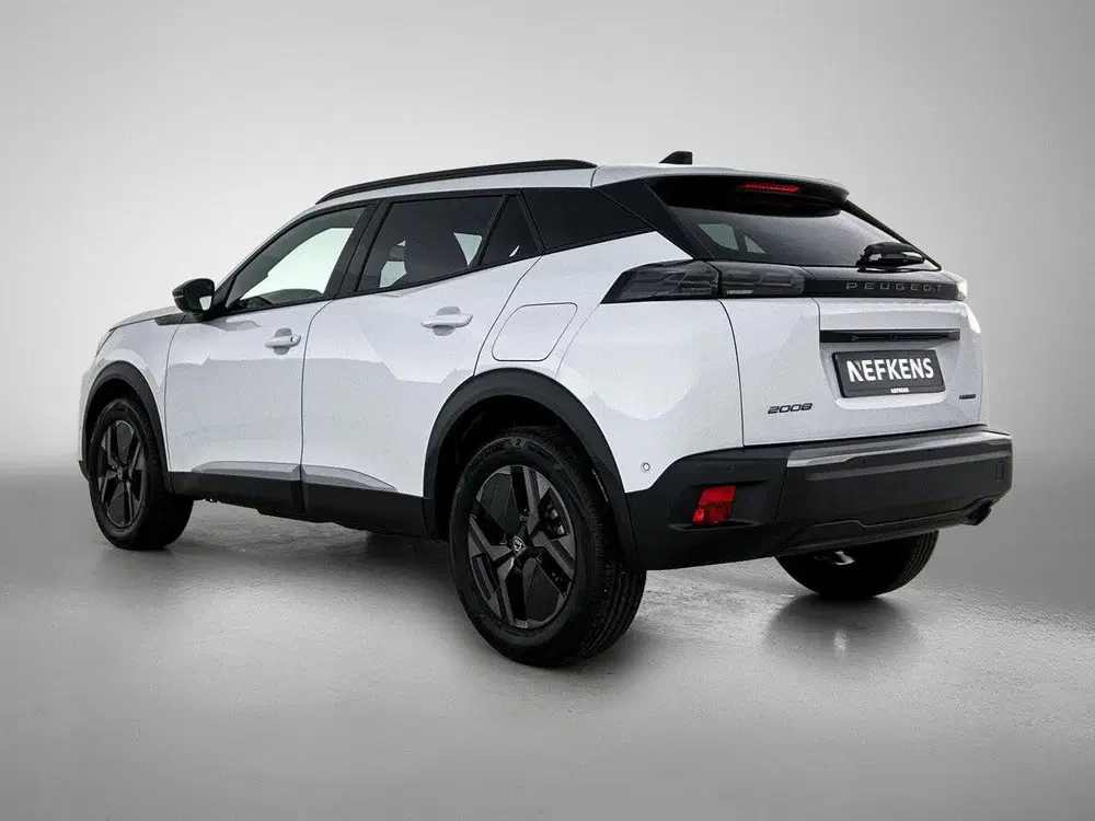 Peugeot 2008 1.2 Envy 110pk Automaat uit 2026, foto 3