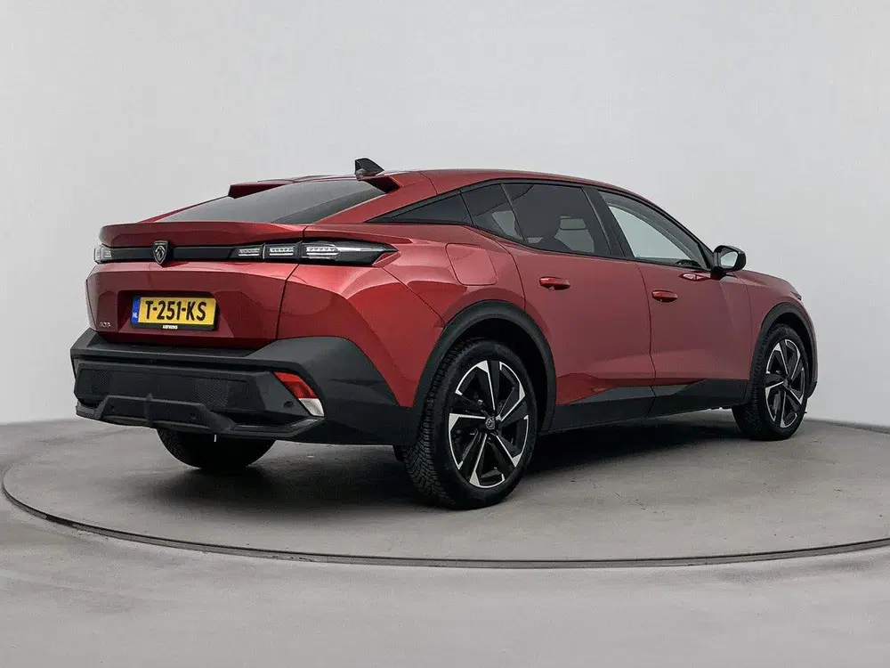 Peugeot 408 Automaat 130pk Allure Pack uit 2023, foto 12