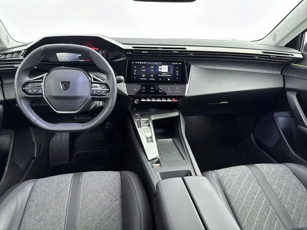 Peugeot 408 Automaat 130pk Allure Pack uit 2023, foto 6