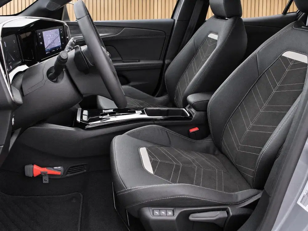 Opel Mokka 1.2 Turbo Hybrid GS uit 2024, foto 3