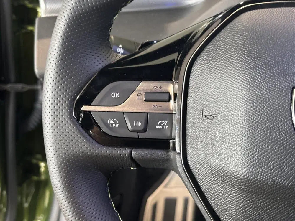 Peugeot 408 e-408 GT Exclusive 58 kWh uit 2026, foto 12