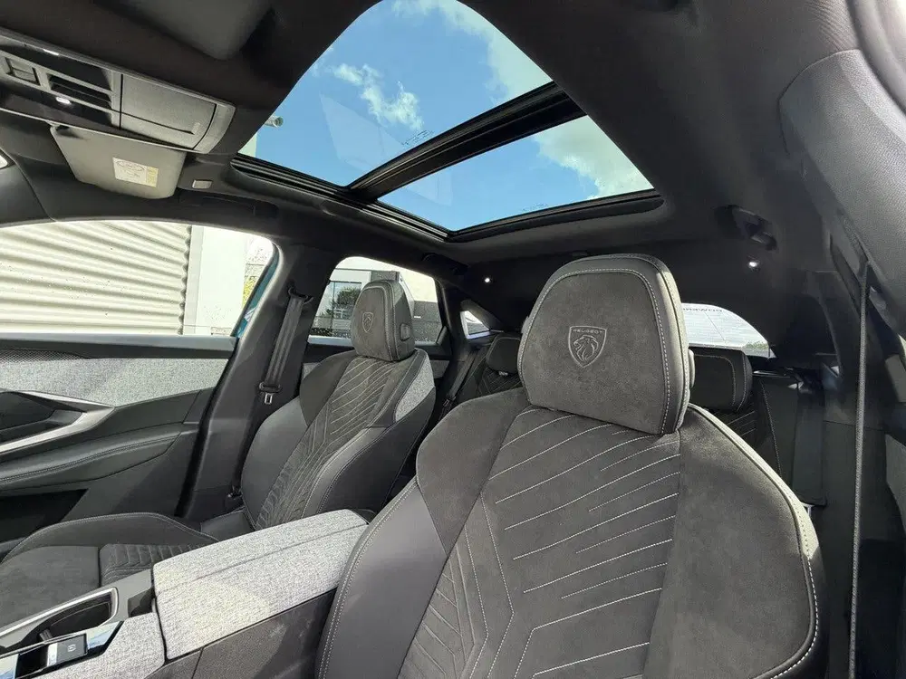 Peugeot 3008 Launch Edition 325 Dual Motor 73 kWh uit 2026, foto 8