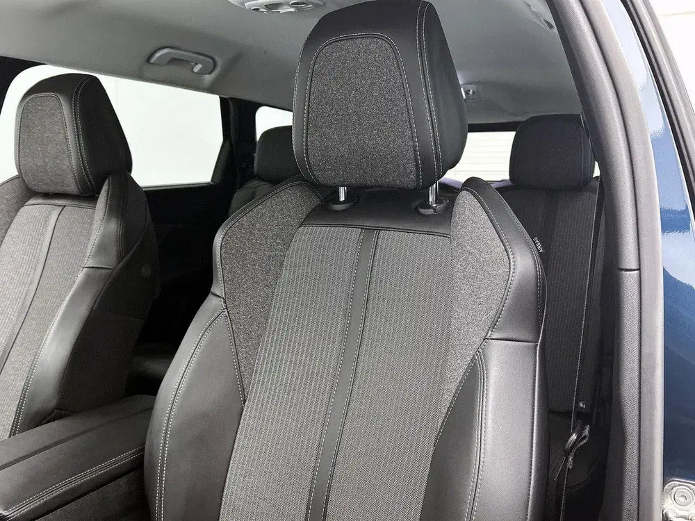 Peugeot 5008 130pk Allure Pack Automaat uit 2021, foto 15