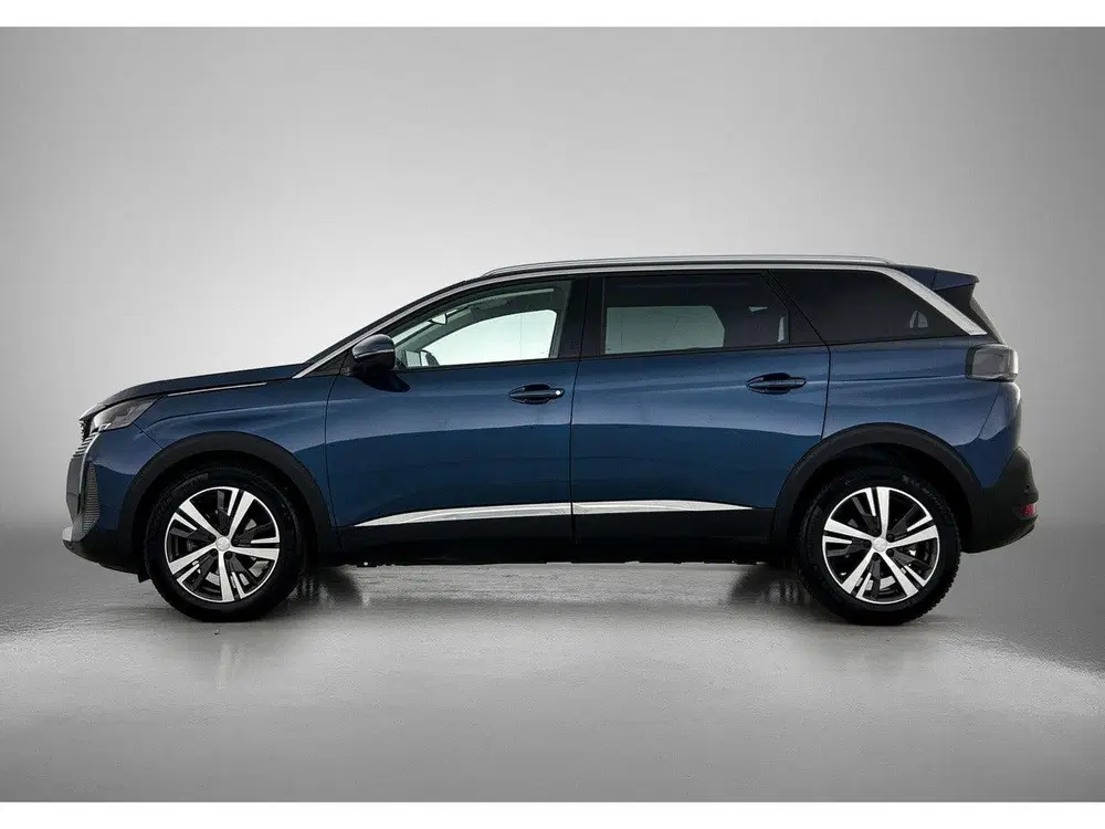Peugeot 5008 130pk Allure Pack Automaat uit 2021, foto 2
