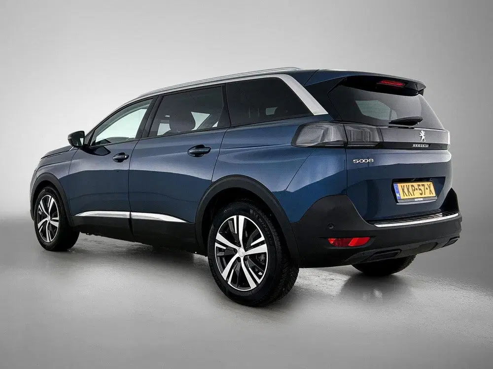 Peugeot 5008 130pk Allure Pack Automaat uit 2021, foto 3