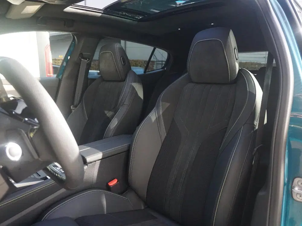 Peugeot 408 e-408 GT Avantage 58 kWh Panoramadak (bj 2 uit 2025, foto 13