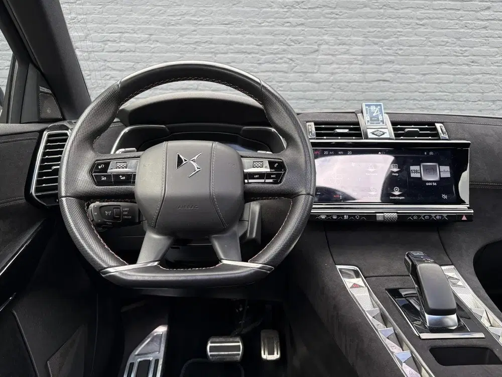 DS Automobiles DS 7 DS DS 7 E-Tense 300 4x4 Performance Line uit 2023, foto 14